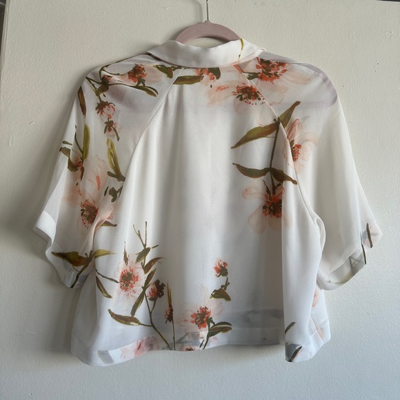 Wilfred White Floral Blouse - Picture 6 of 6